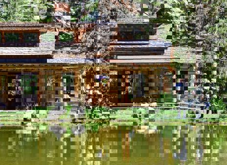 Meet your guide and get geared up